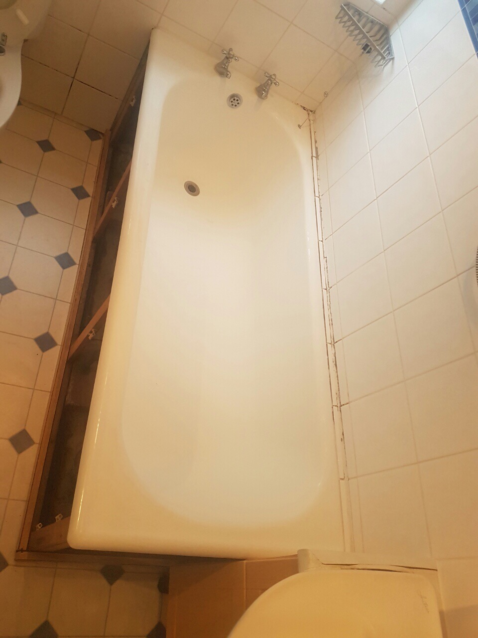 Bath before 8